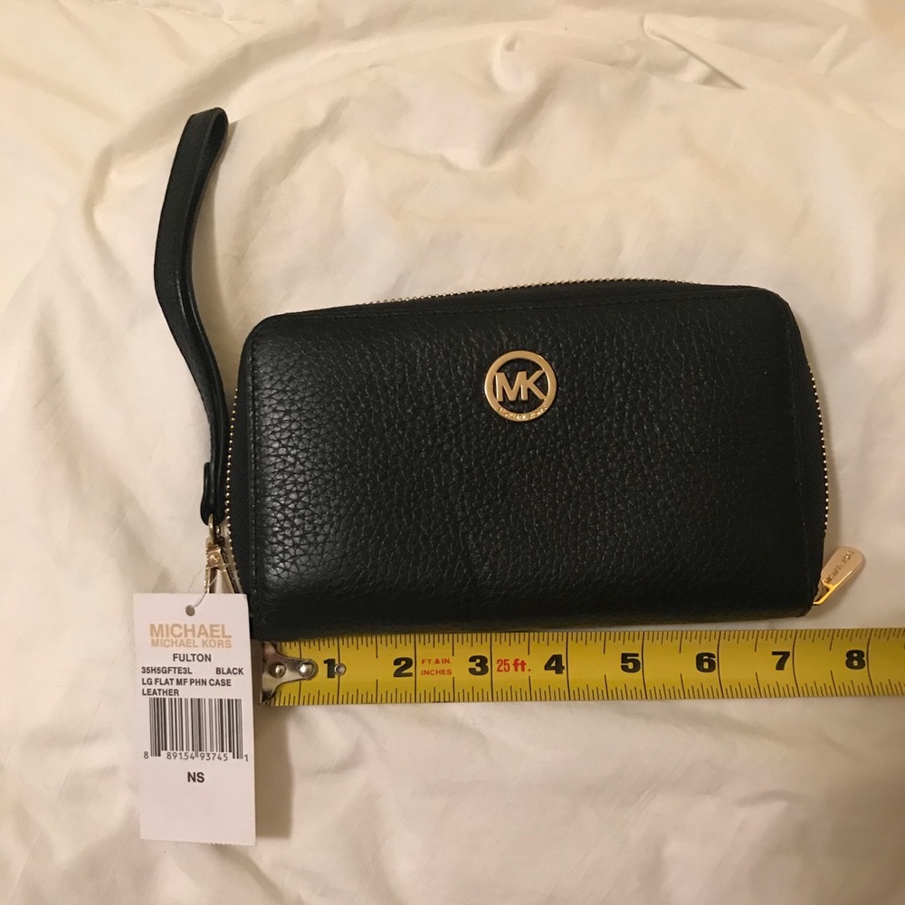 Michael Kors Leather MF Wallet- Phone - Leather